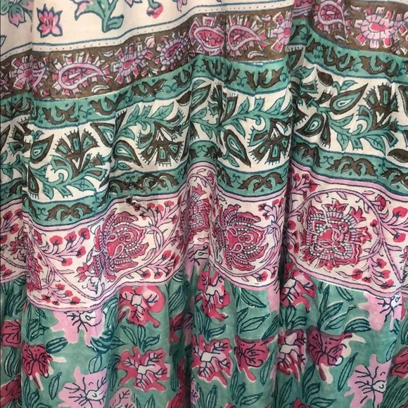 Bella tu XXL Pink and Green Tiered V-Neck Dress Resort Style with Bishop Sleeves - Picture 9 of 12